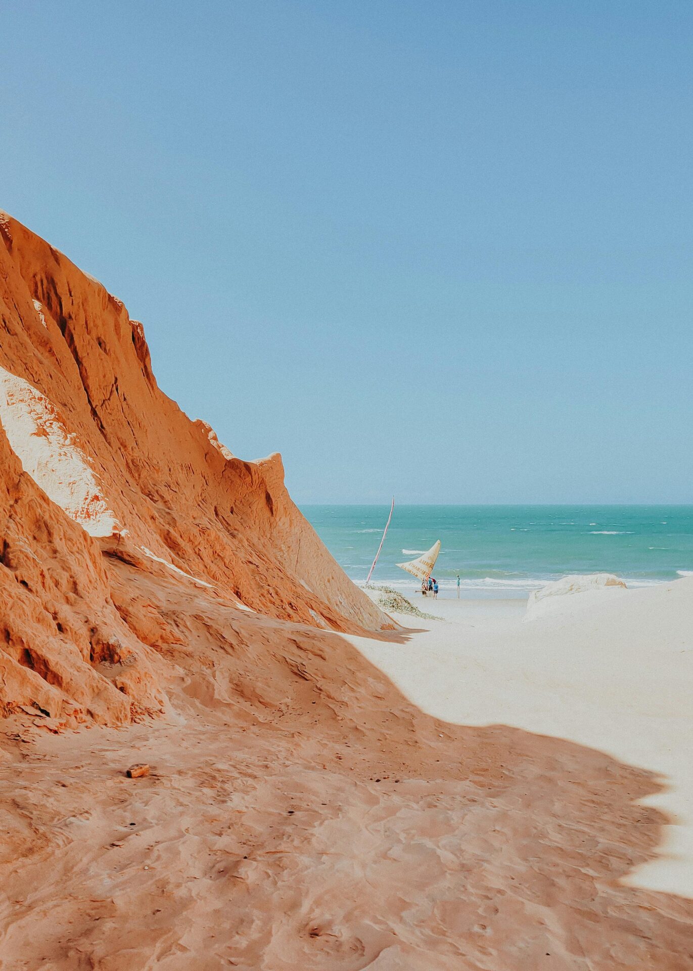Praia de Canoa Quebrada, vila localizada no Ceará - nordeste. ELeite uma das melhores praias do Brasil.