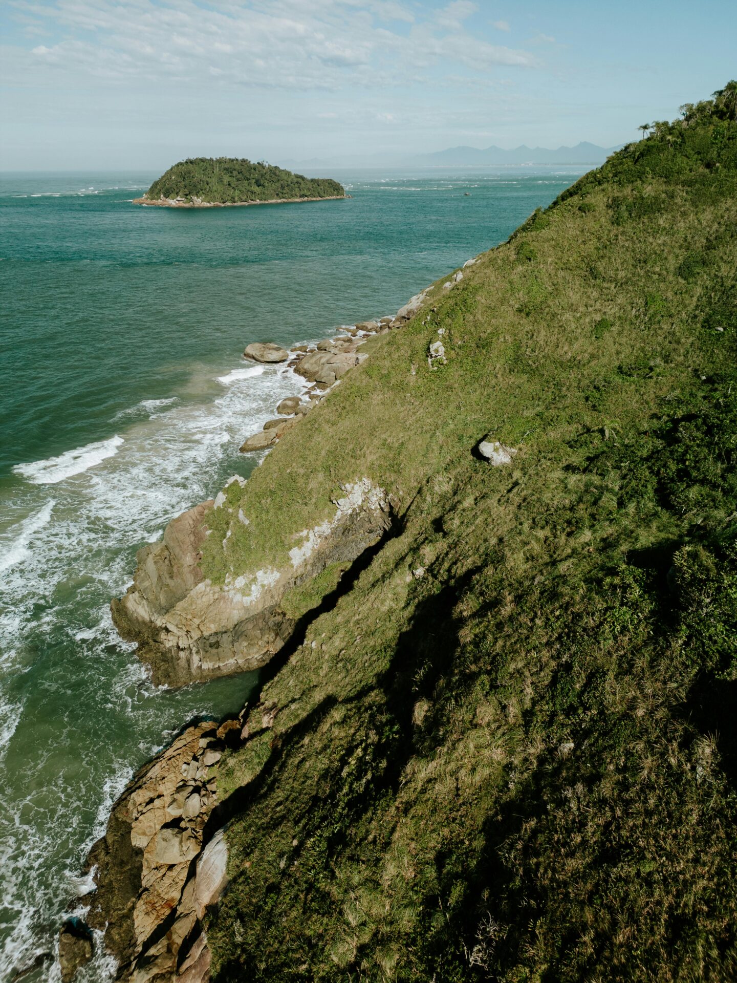 Ilha do Mel, no Paraná - destinos de ecoturismo no Brasil