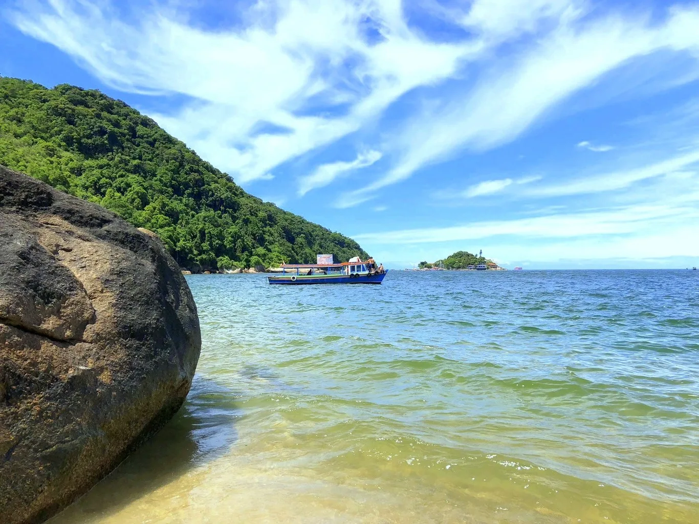 Praia do Sangava (Guarujá) - litoral de São Paulo