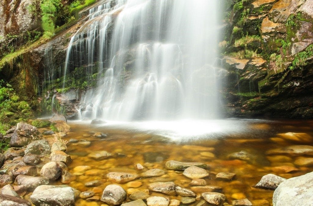 Trilha da Cachoeira Véu de Noiva