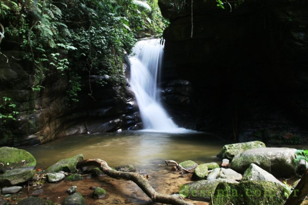 Trilha da Cachoeira das Andorinhas, no Parque Nacional da Chapada Diamantina