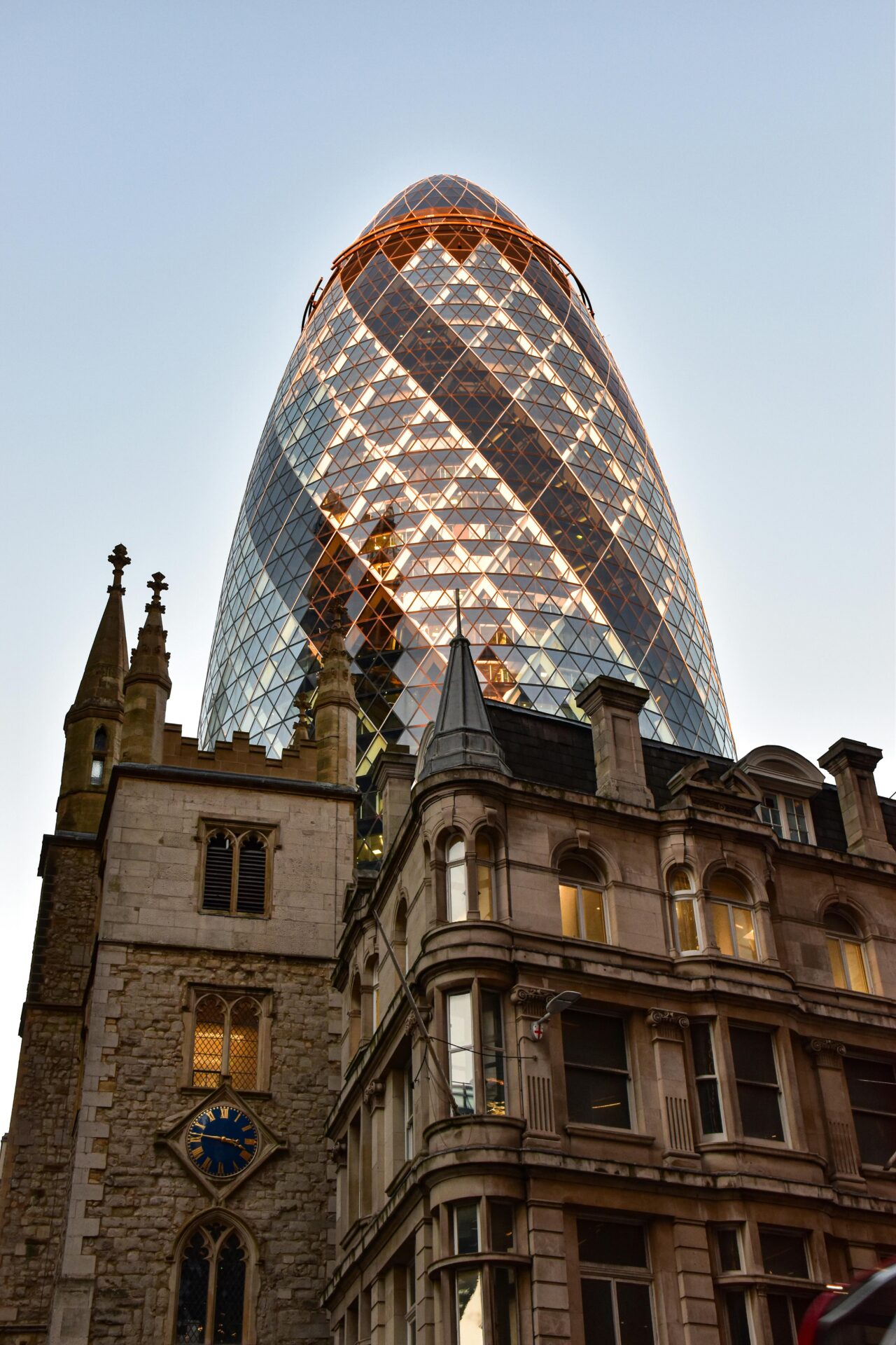 30 St. Mary Axe, em Londres, na Inglaterra - um dos arranha-céus mais icônicos da Europa