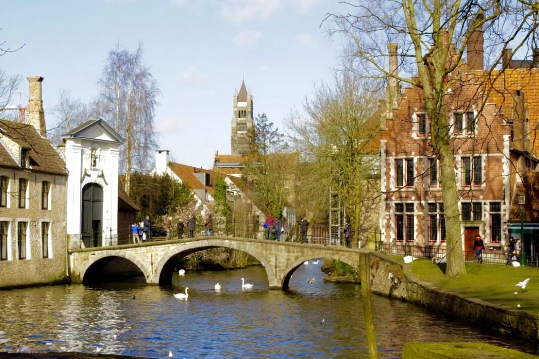 Bruges, Bélgica - 40 melhores destinos para os casais apaixonados passarem a lua de mel