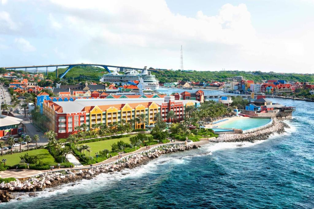 Onde ficar em Curaçao (Na foto, o Renaissance Wind Creek Curacao Resort) - onde ficar em Curaçao.