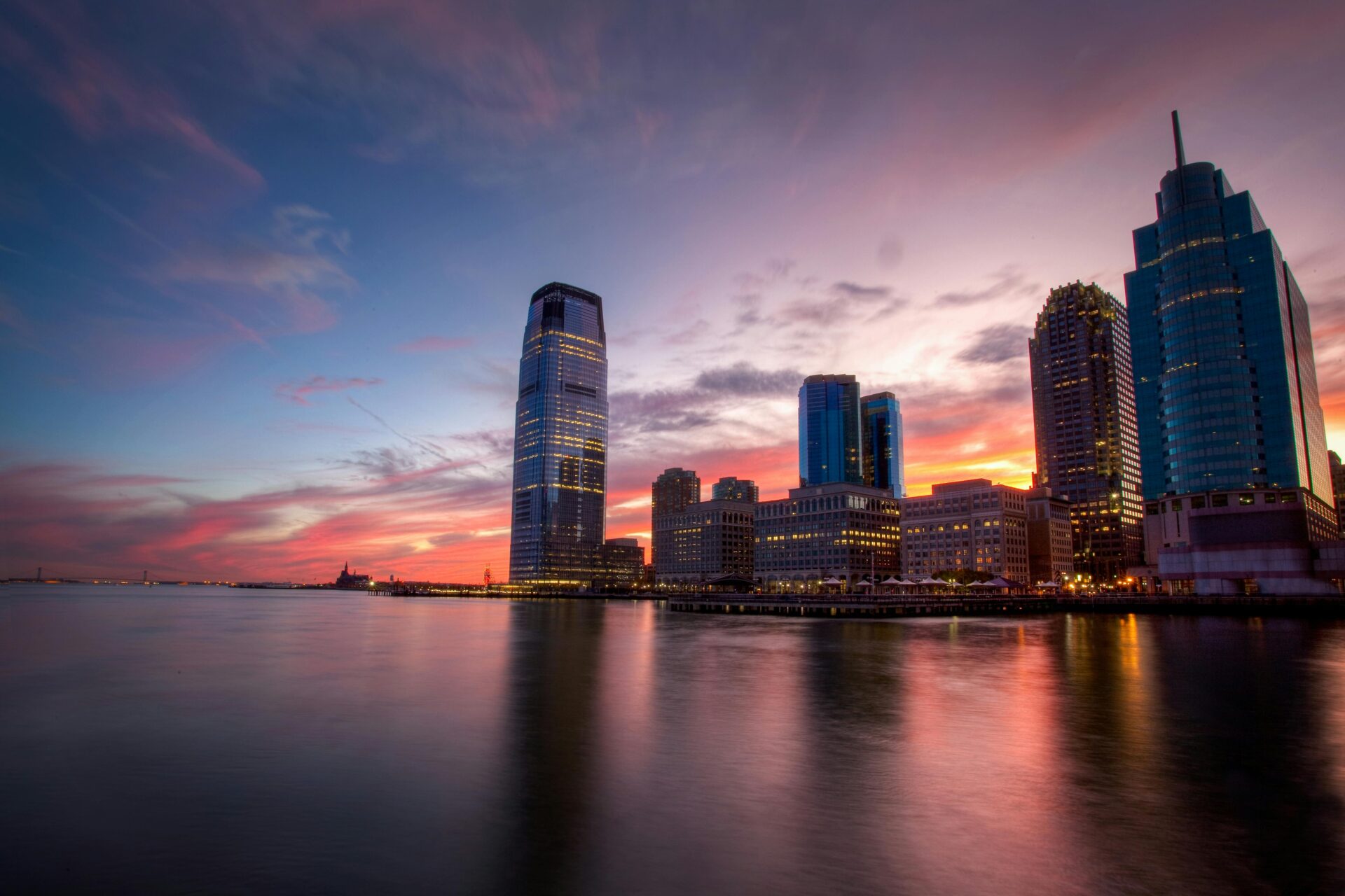 Pôr do sol no Exchange Place, em Nova Jerse - passeios imperdíveis em Nova York