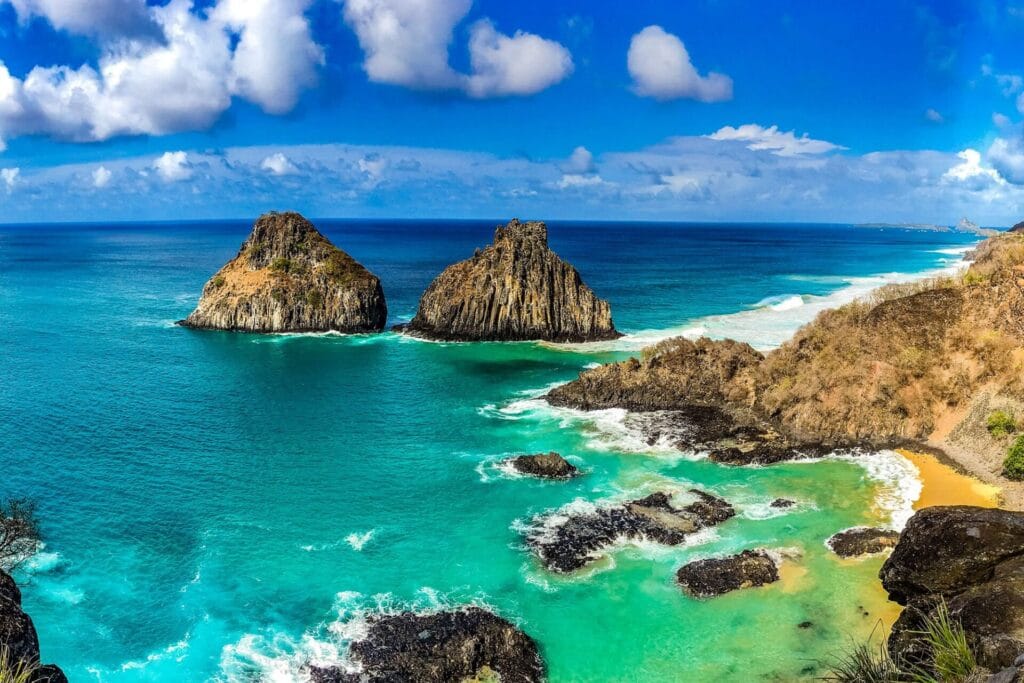 12 lugares sensacionais para conhecer no Brasil - na foto, o arquipélago de Fernando de Noronha