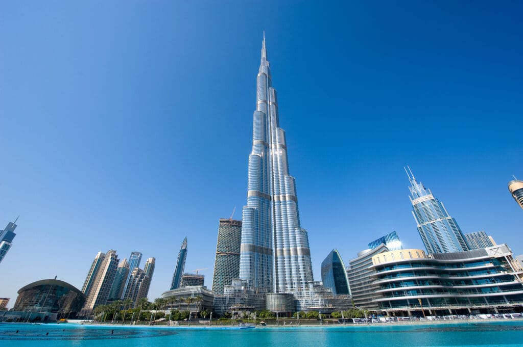 Burj Khalifa, nos Emirados Árabes Unidos - as 36 atrações turísticas mais icônicas de cada país