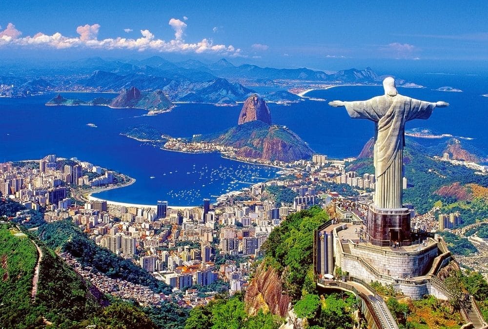 Cristo Redentor, no Brasil - as 36 atrações turísticas mais icônicas de cada país 