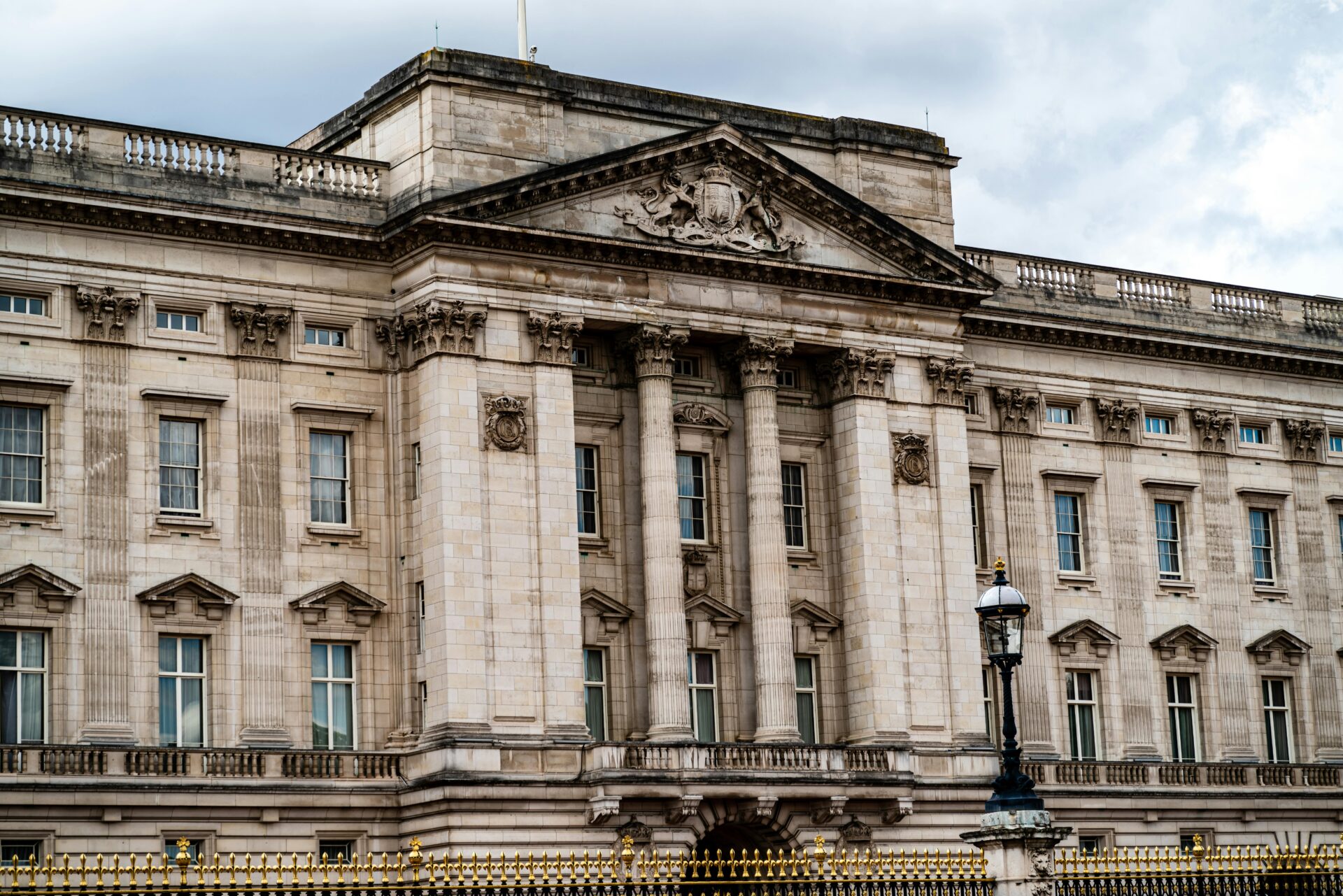 Palácio de Buckingham, em Londres - as 36 atrações turísticas mais icônicas de cada país