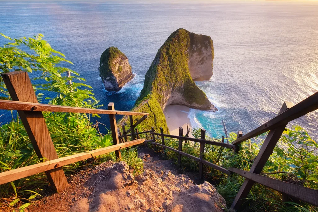 Kelingking Beach, Bali, Indonésia - as 31 praias mais lindas do mundo