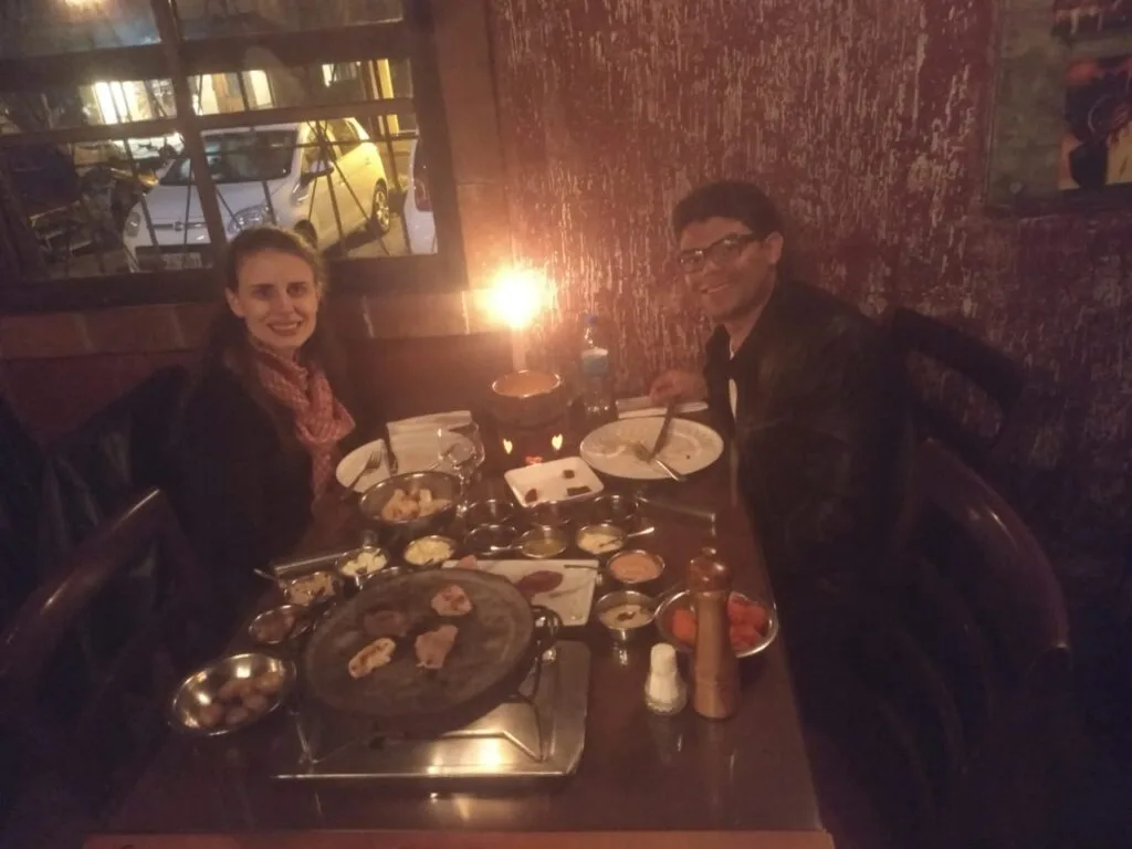 Onde comer em Gramado - na foto, fomos experimentar em 2019 a deliciosa experiência do Chateau de La Fondue, um dos melhores fondues de Gramado.
