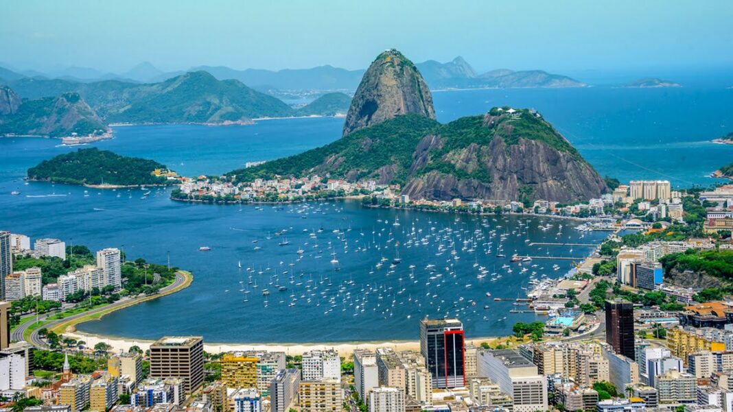 Guia de Rio de Janeiro: aproveite para viajar e conhecer a Cidade Maravilhosa, um dos destinos brasileiros baratos. Guia Rio de Janeiro.