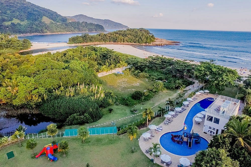 Onde ficar em São Sebastião? Na foto, a belíssima praia de Cambury