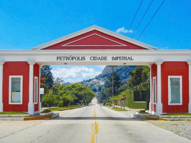 Como chegar em Petrópolis: quais as melhores opções em 2024