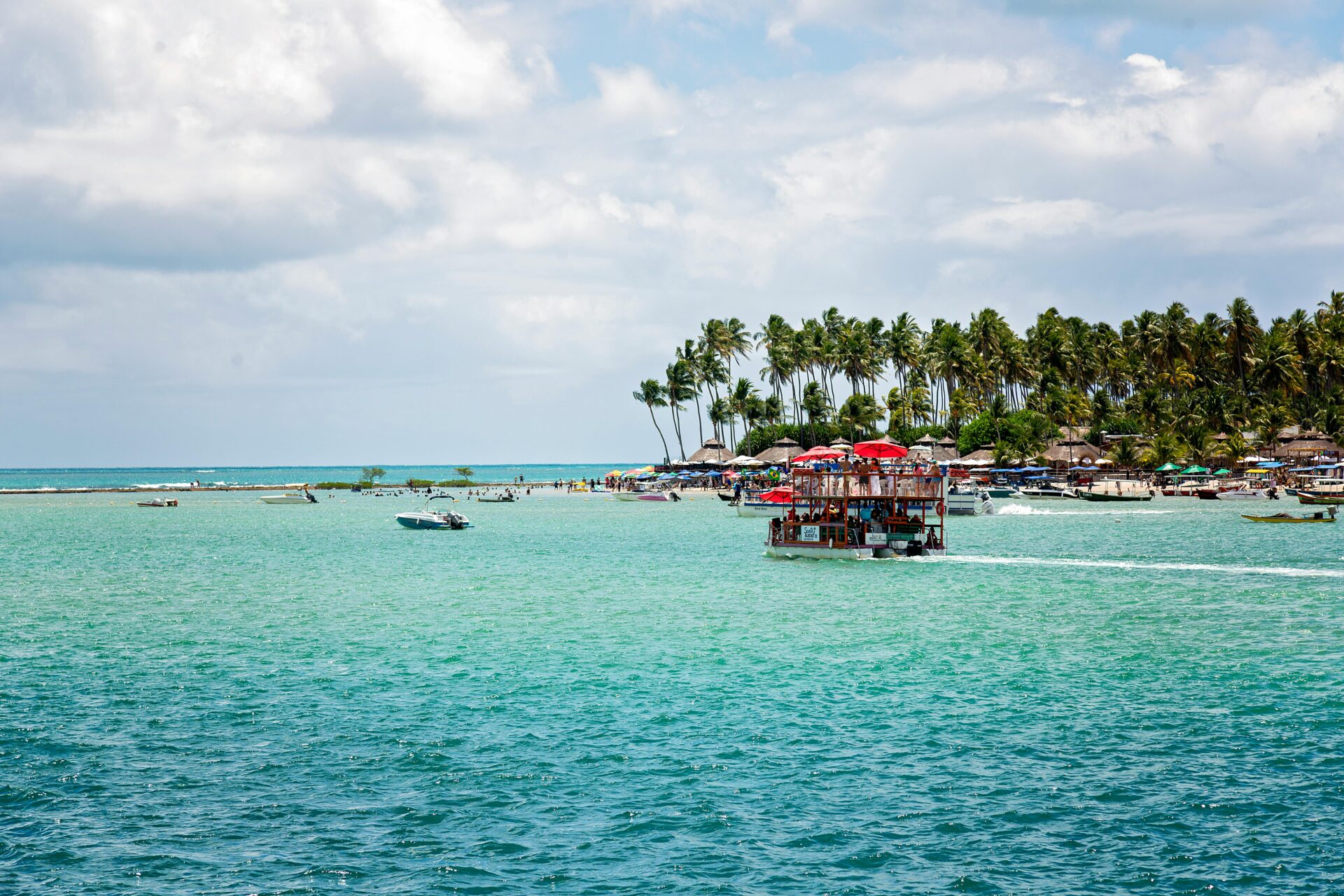 Porto de Galinhas, Pernambuco, um dos melhores destinos no Nordeste. Se apaixone por uma das melhores praias do Nordeste.