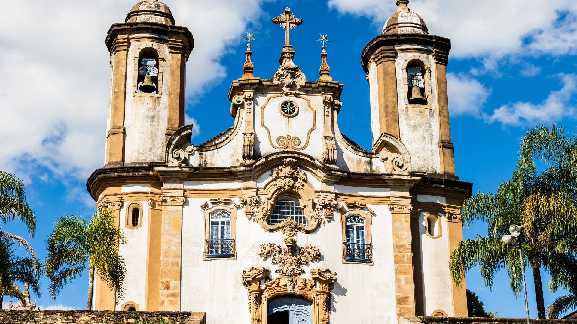 Guia de Ouro Preto, um dos destinos mais visitados do estado de Minas Gerais, Brasil.