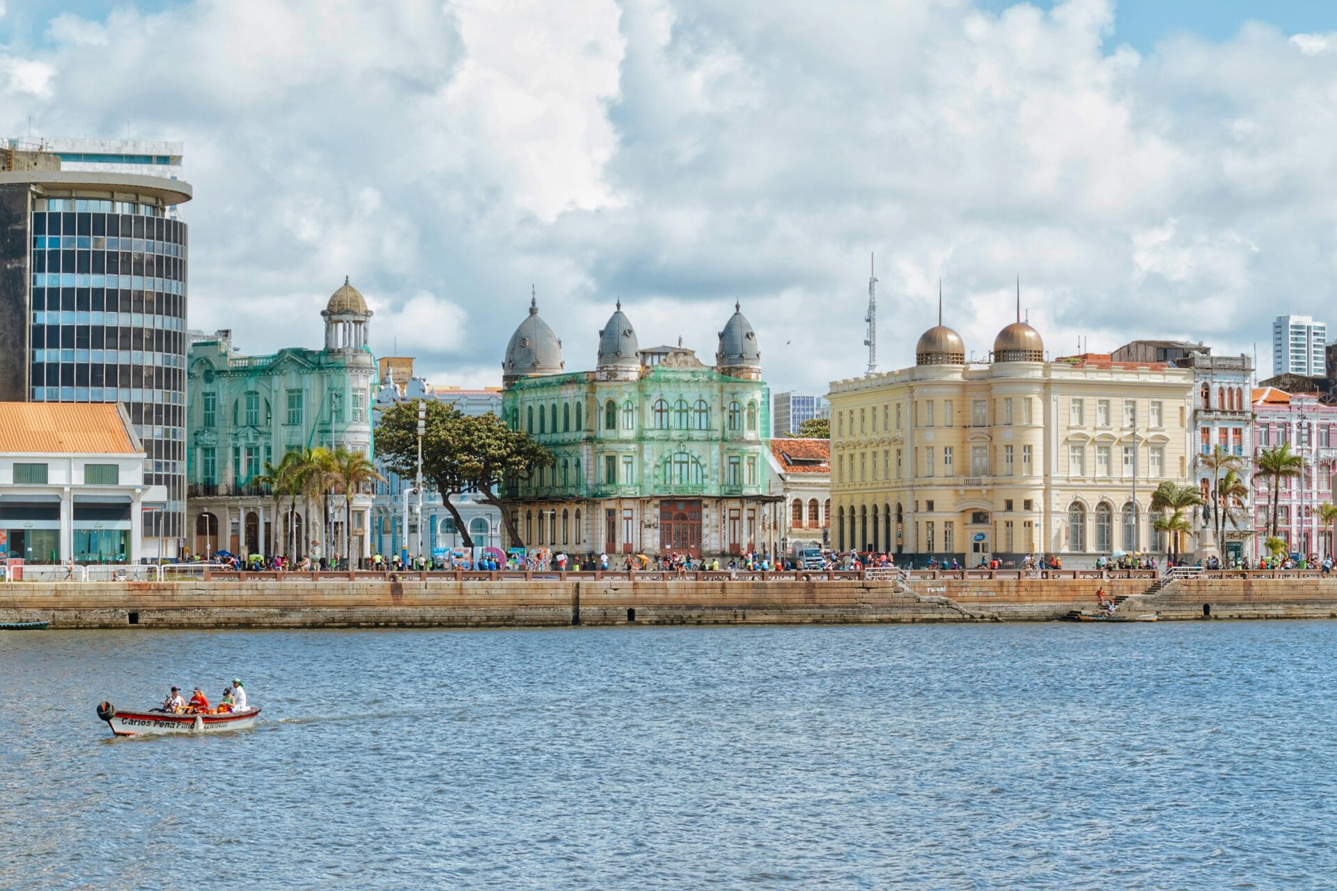 Recife, uma das melhores cidades de Pernambuco: 4 destinos incríveis.