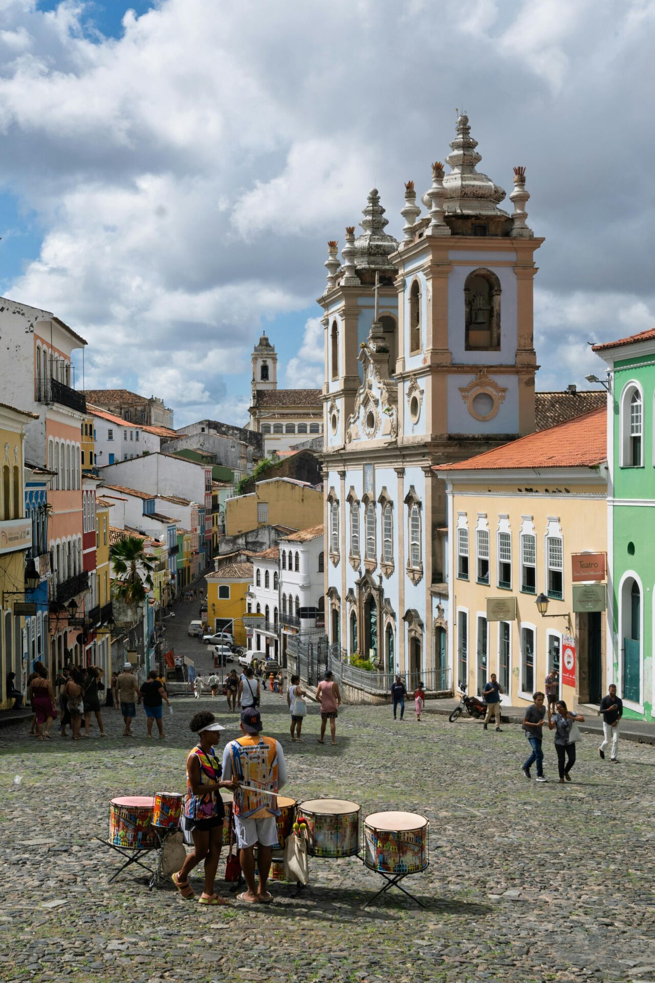 Salvador, Bahia - Destinos mais buscados pelos Brasileiros, é um dos lugares para conhecer mais lindos da Bahia.