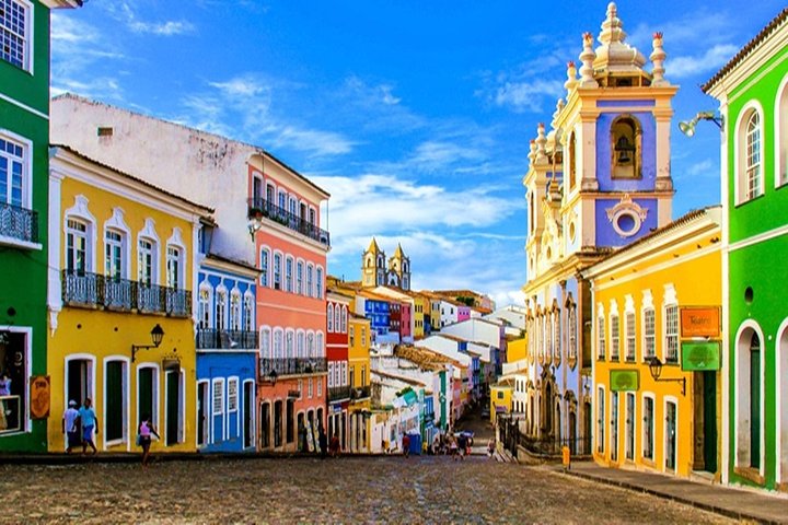 Guia de Salvador - Bairro Pelourinho, um dos mais famosos de Salvador, na Bahia.