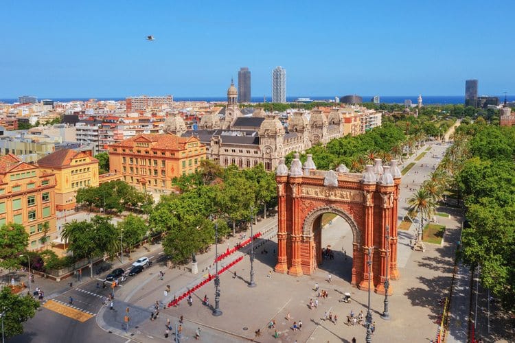 O que fazer em Barcelona, na Espanha. Saiba quais pontos turísticos e o que fazer em Barcelona.