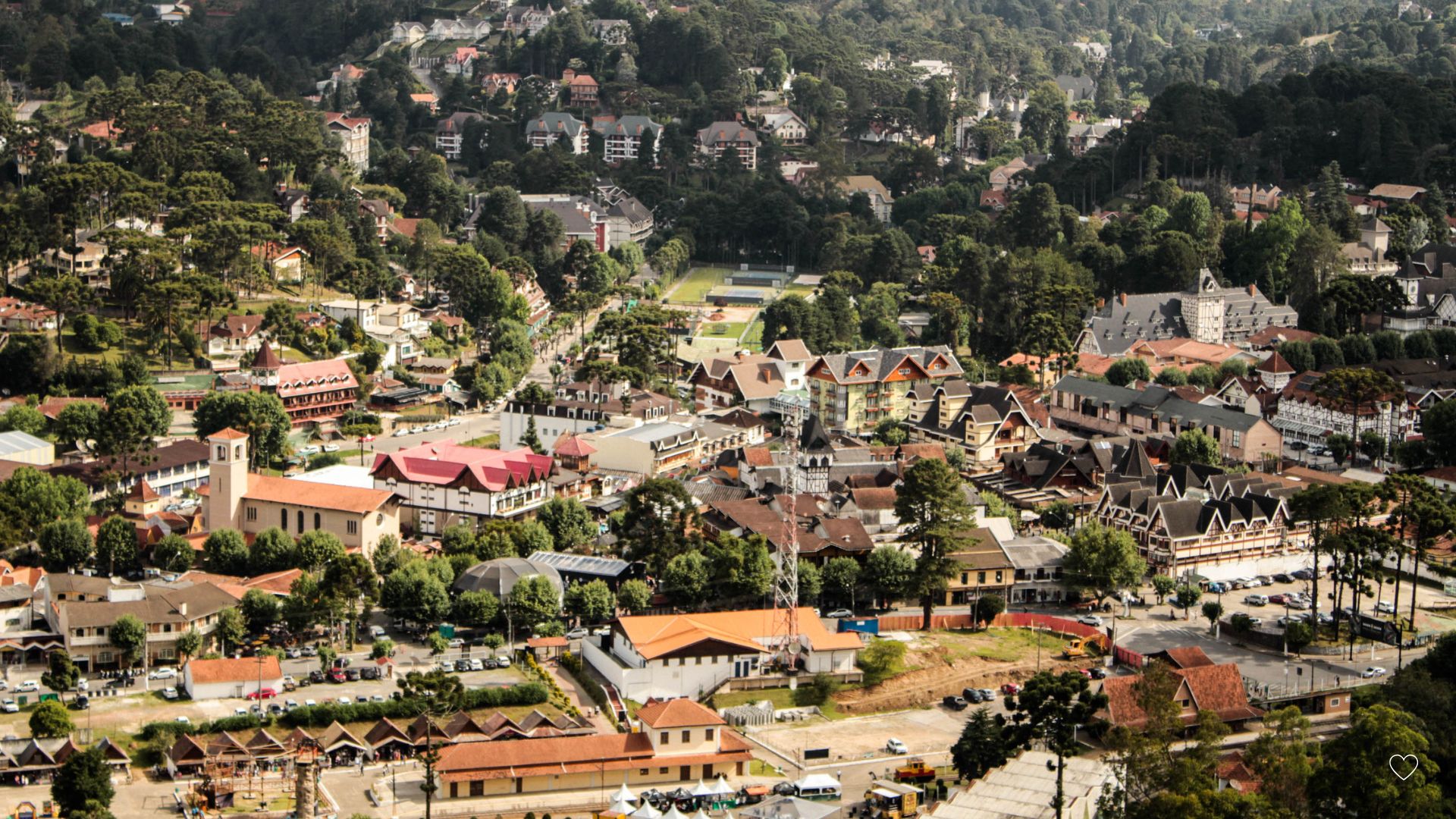 Castelo Nacional Inn em Campos por apenas 12x de R$ 55,90