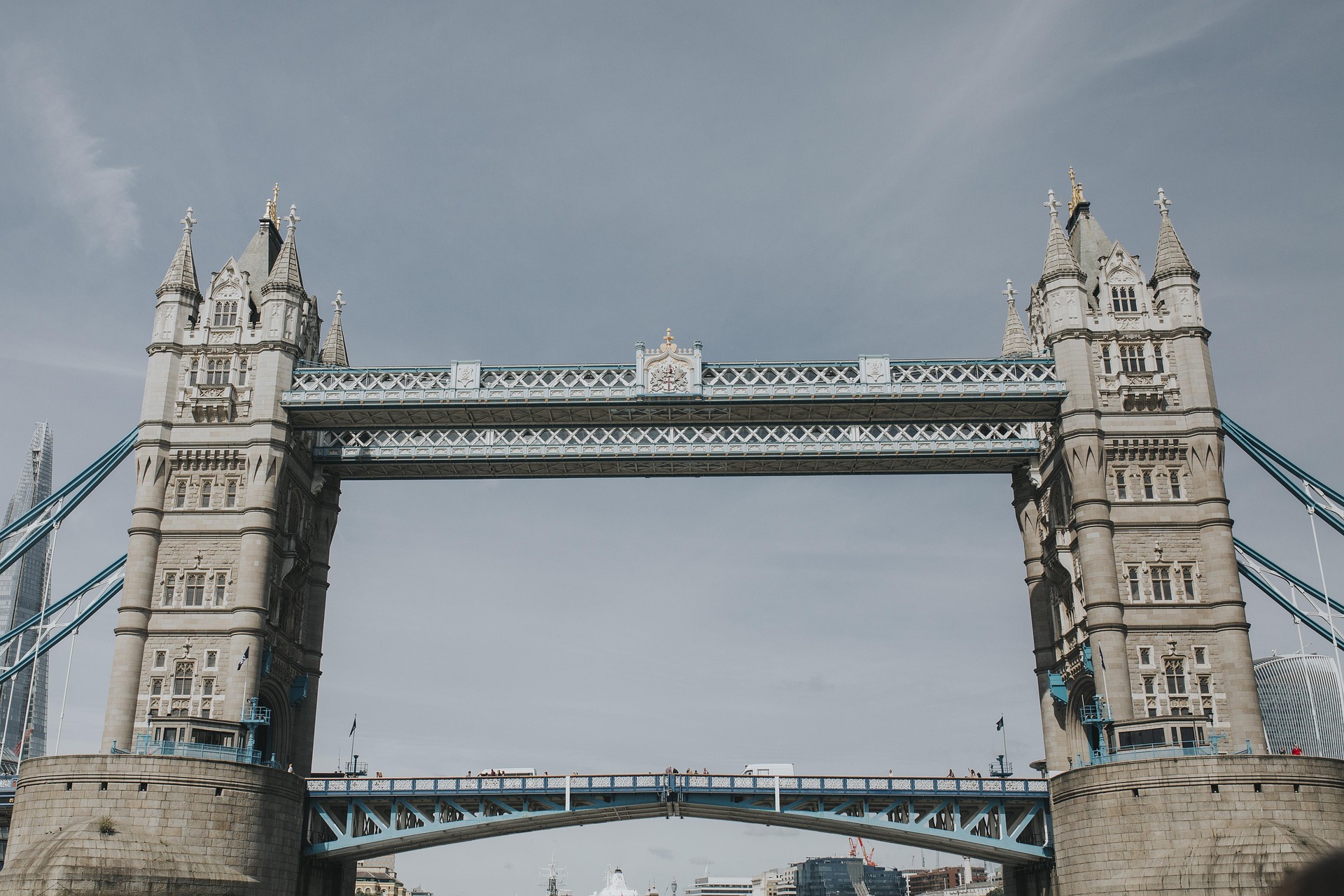 Passagem para Londres + Atenas