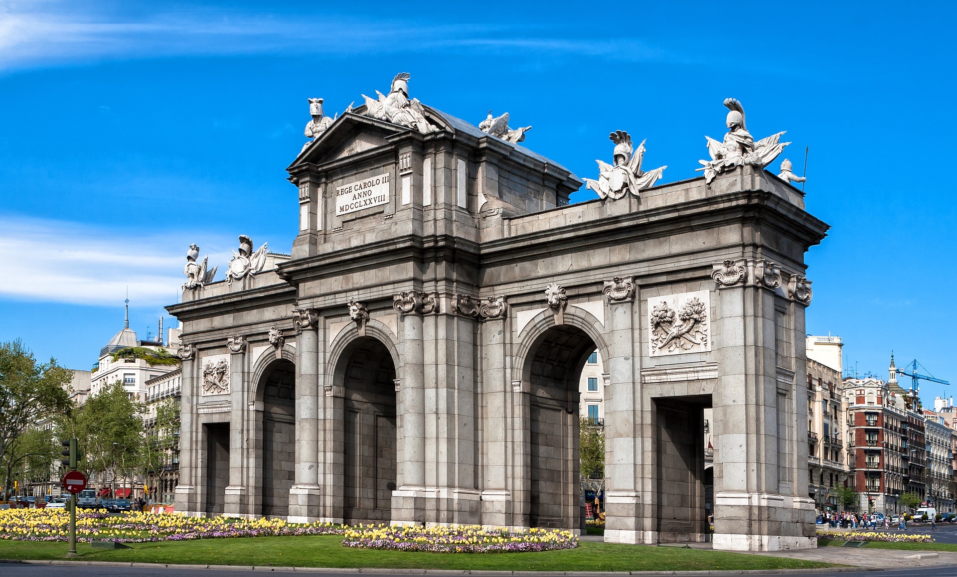 Voo de ida e volta para Lisboa + Madrid por apenas R$ 2.400
