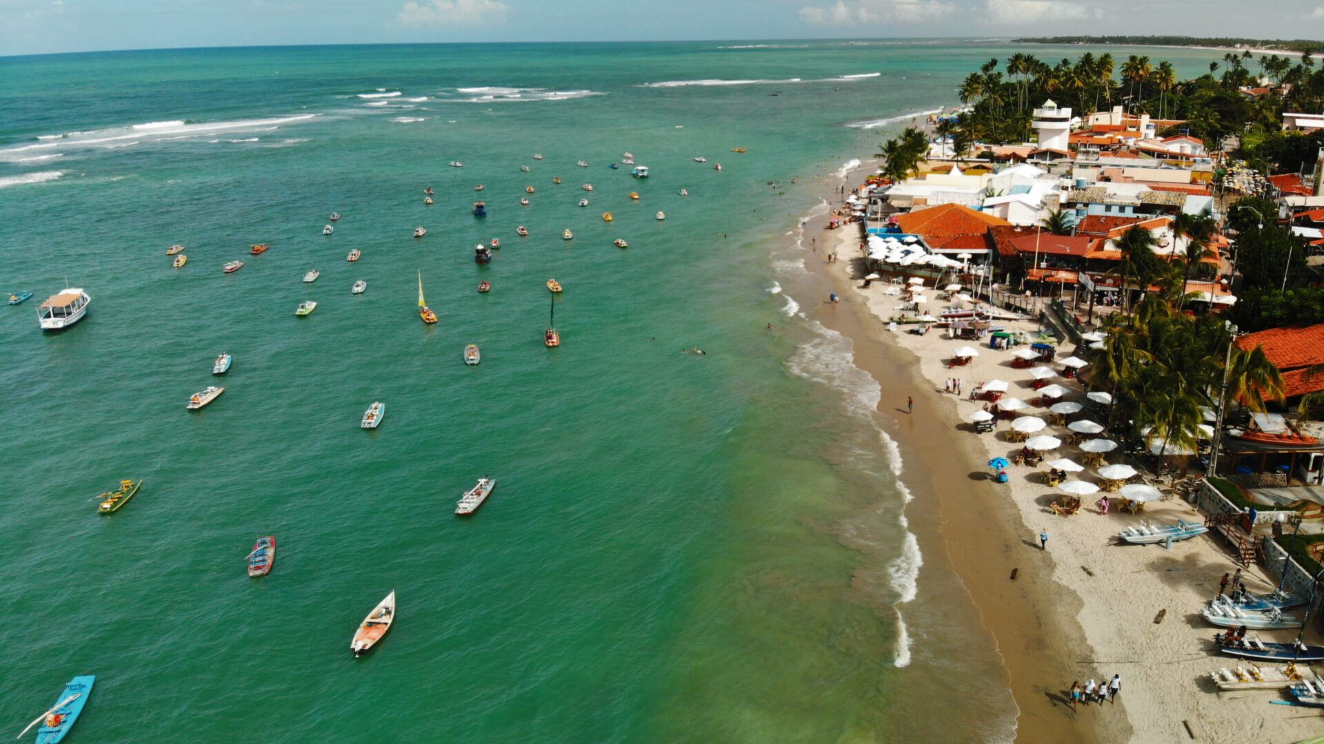 Pacote Porto de Galinhas por apenas R$ 946 por pessoa