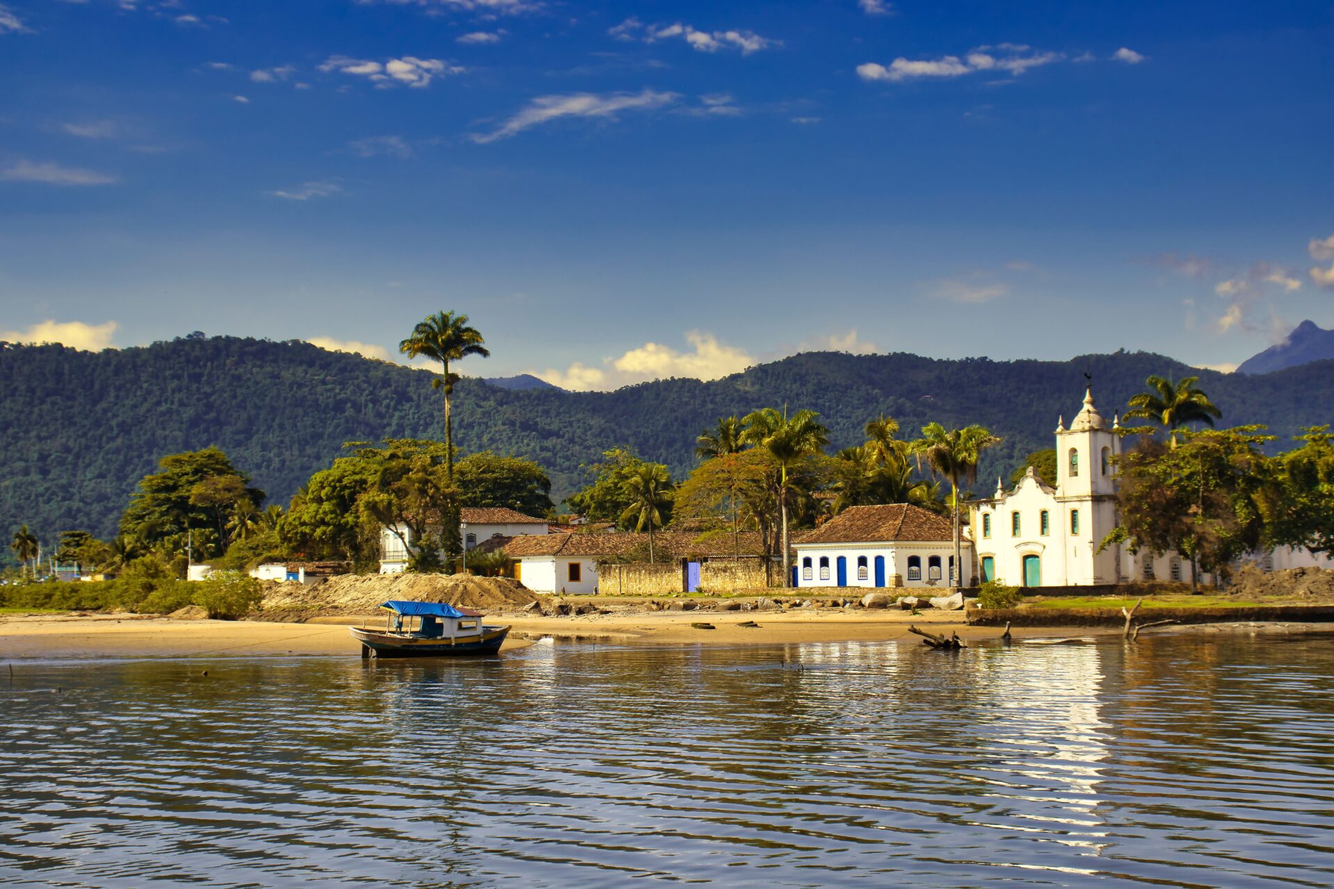 Pousada Mar Azul em Paraty: diárias de R$ 255 para 2